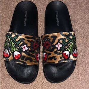 Steve Madden Slides